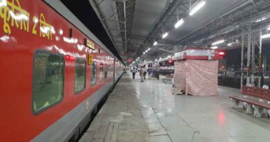 चलती ट्रेन में दहशत: भोपाल एक्सप्रेस के बी-2 कोच में आग की सूचना से मचा हड़कंप