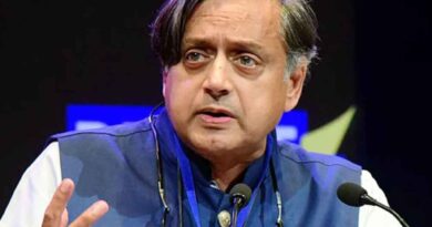 भारत-US ट्रेड डील पर शशि थरूर का तंज: सफलता का जश्न बाद में, पहले देश को पूरी सच्चाई